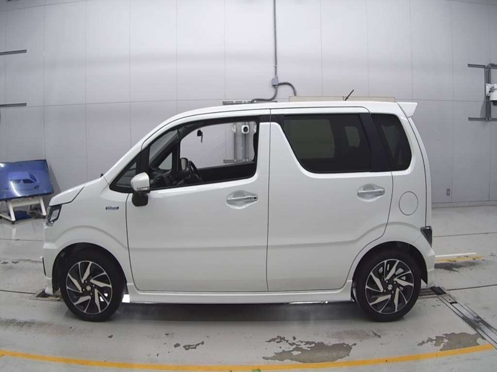 SUZUKI WAGON R CUSTOM Z 2025 - 2,000 km | Loginet