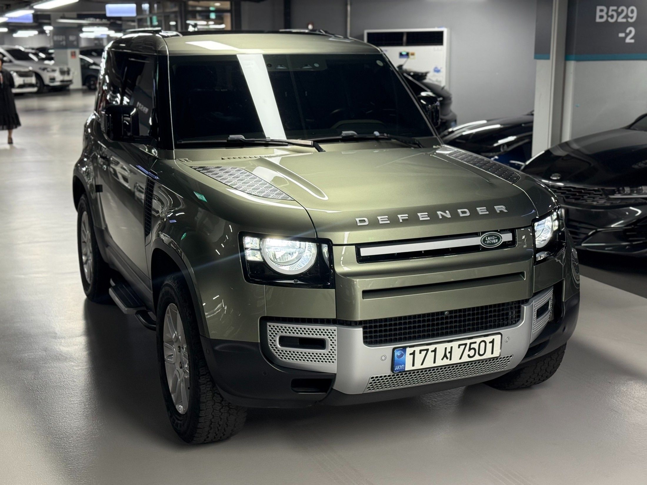 LAND ROVER DEFENDER L663 2021 | Loginet