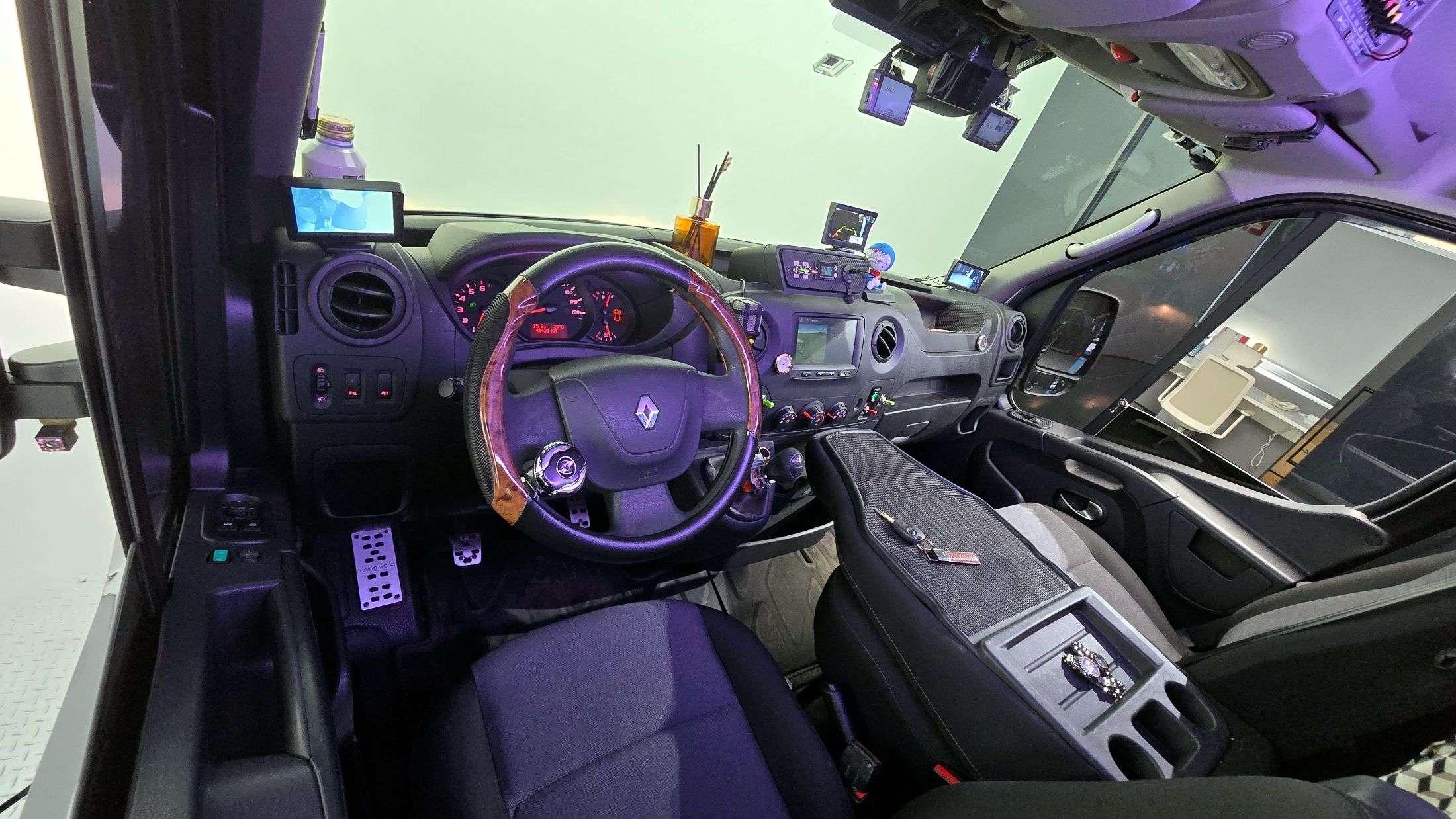 Samun Master SAMSUNG MASTER 2019 - 41423 km | Korean Used Car Stock | Loginet