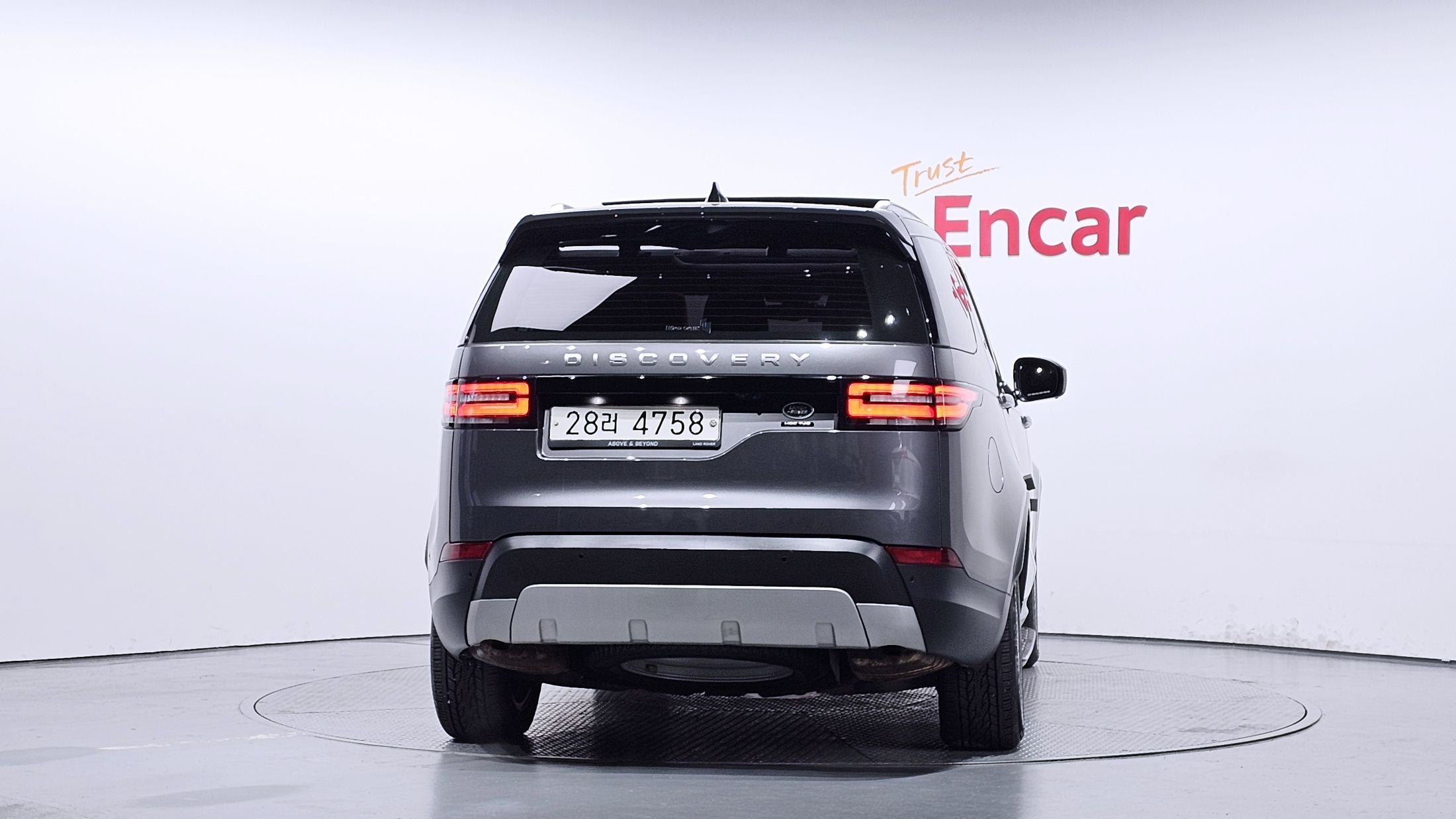 LAND ROVER DISCOVERY 5 2017 - 90082 km | Korean Used Car Stock | Loginet