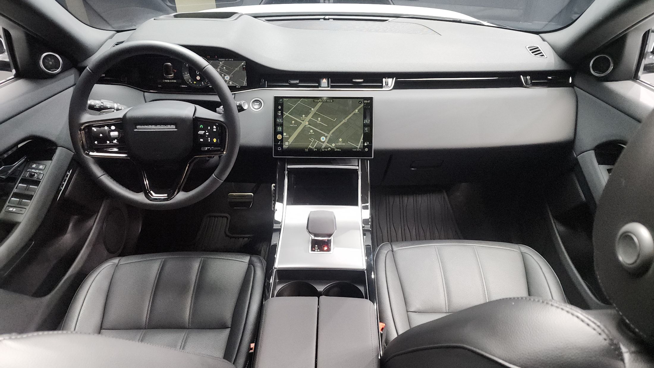 LAND ROVER RANGE ROVER EVOQUE 2024 - 8504 km | Korean Used Car Stock ...