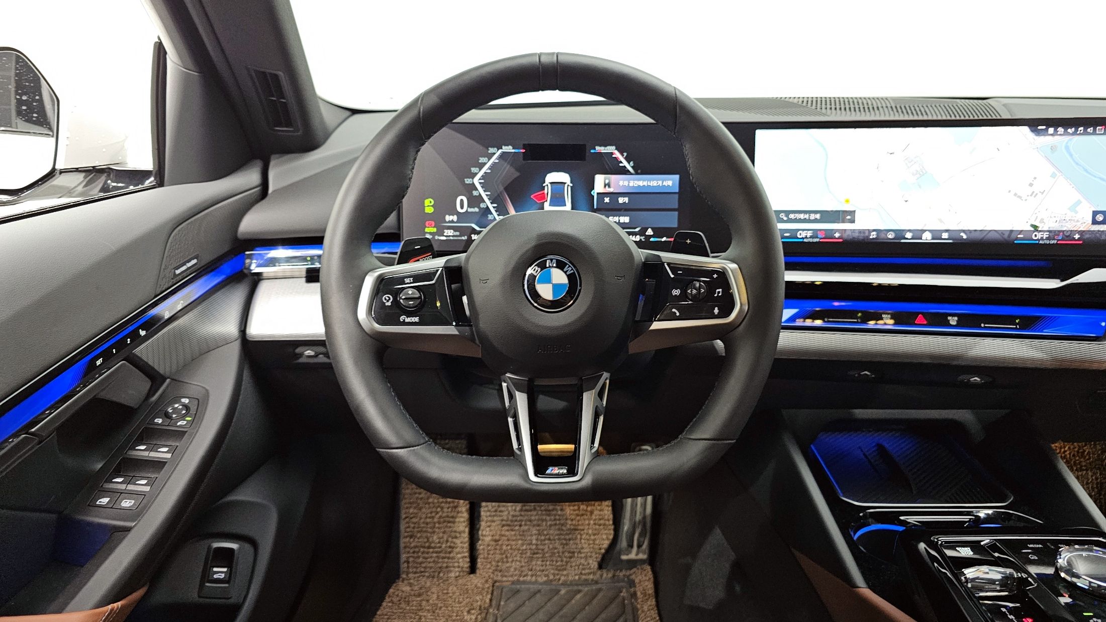 BMW 5-SERIES G60 2025 - 10969 km | Japanese Used Car Stock | Loginet