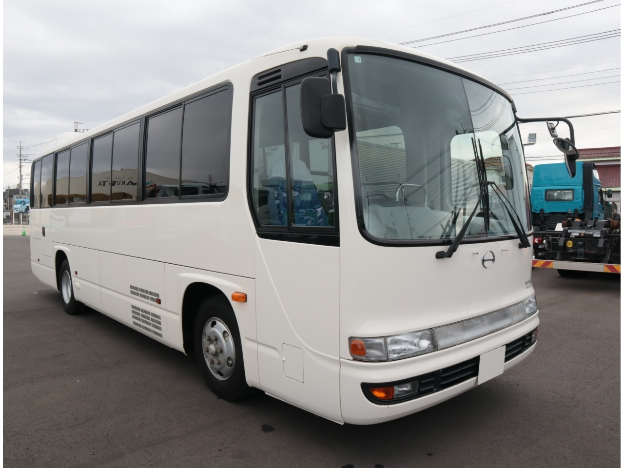 HINO MELPHA 2020 - 106000 km | Japanese Used Car Stock | Loginet