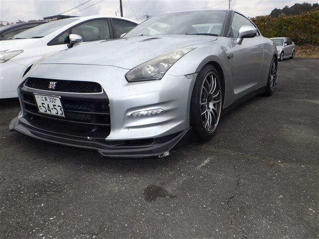 2009 Nissan GT-R: Silver, 4WD, 107,000km, R35 Chassis - JDM Import ...