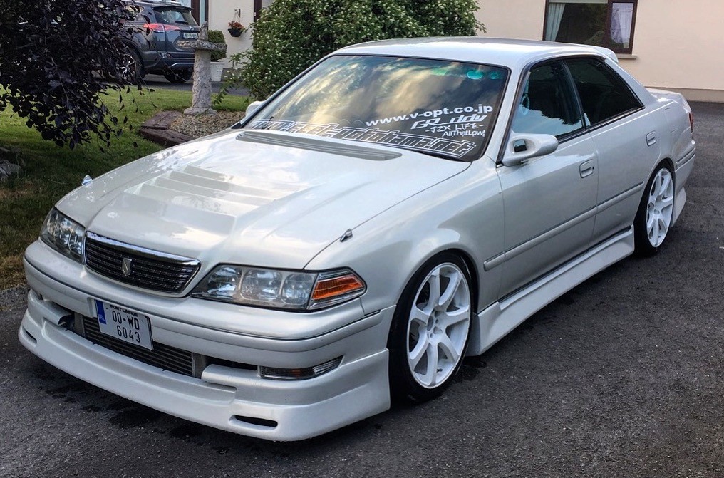 TOYOTA MARK II